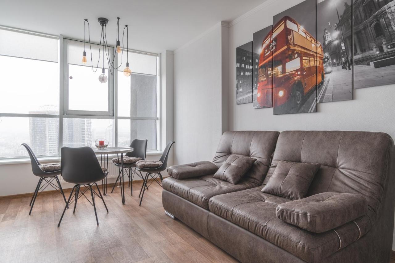 In The Sky Apartment Kyiv Exterior foto