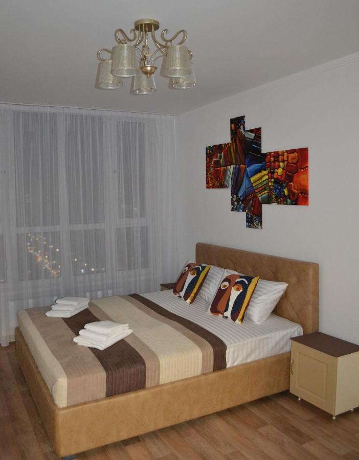 In The Sky Apartment Kyiv Exterior foto