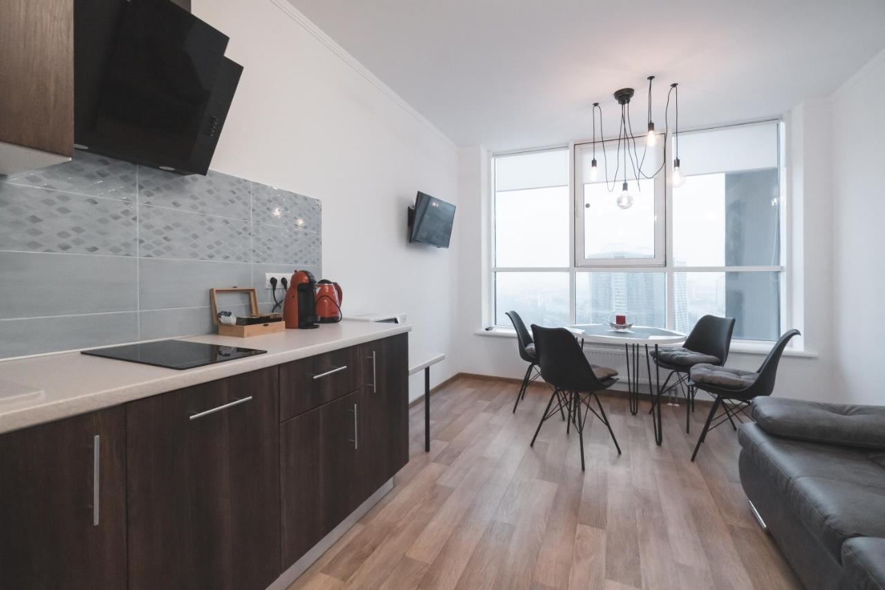 In The Sky Apartment Kyiv Exterior foto