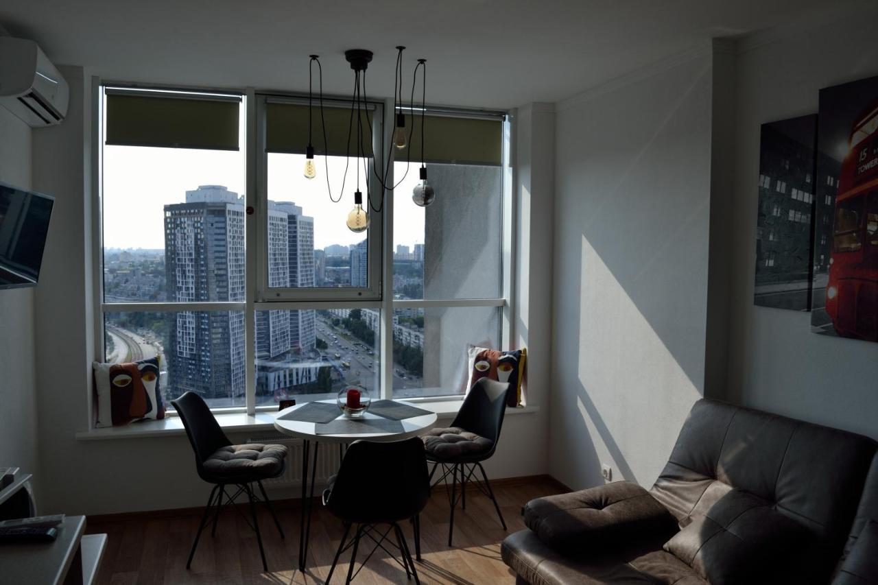 In The Sky Apartment Kyiv Exterior foto
